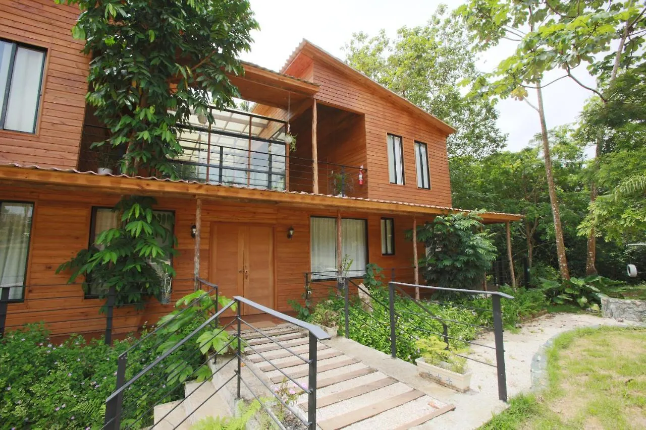 Helpa Eco Cabins Bayaguana Hotel