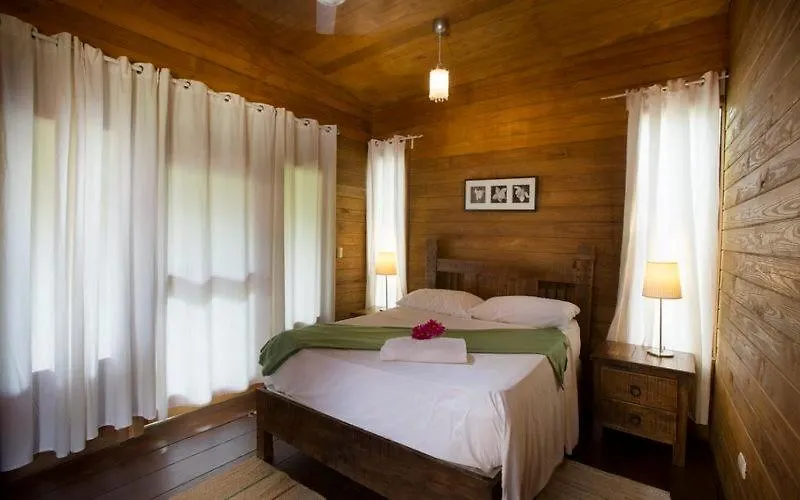 Helpa Eco Cabins Bayaguana 3*,